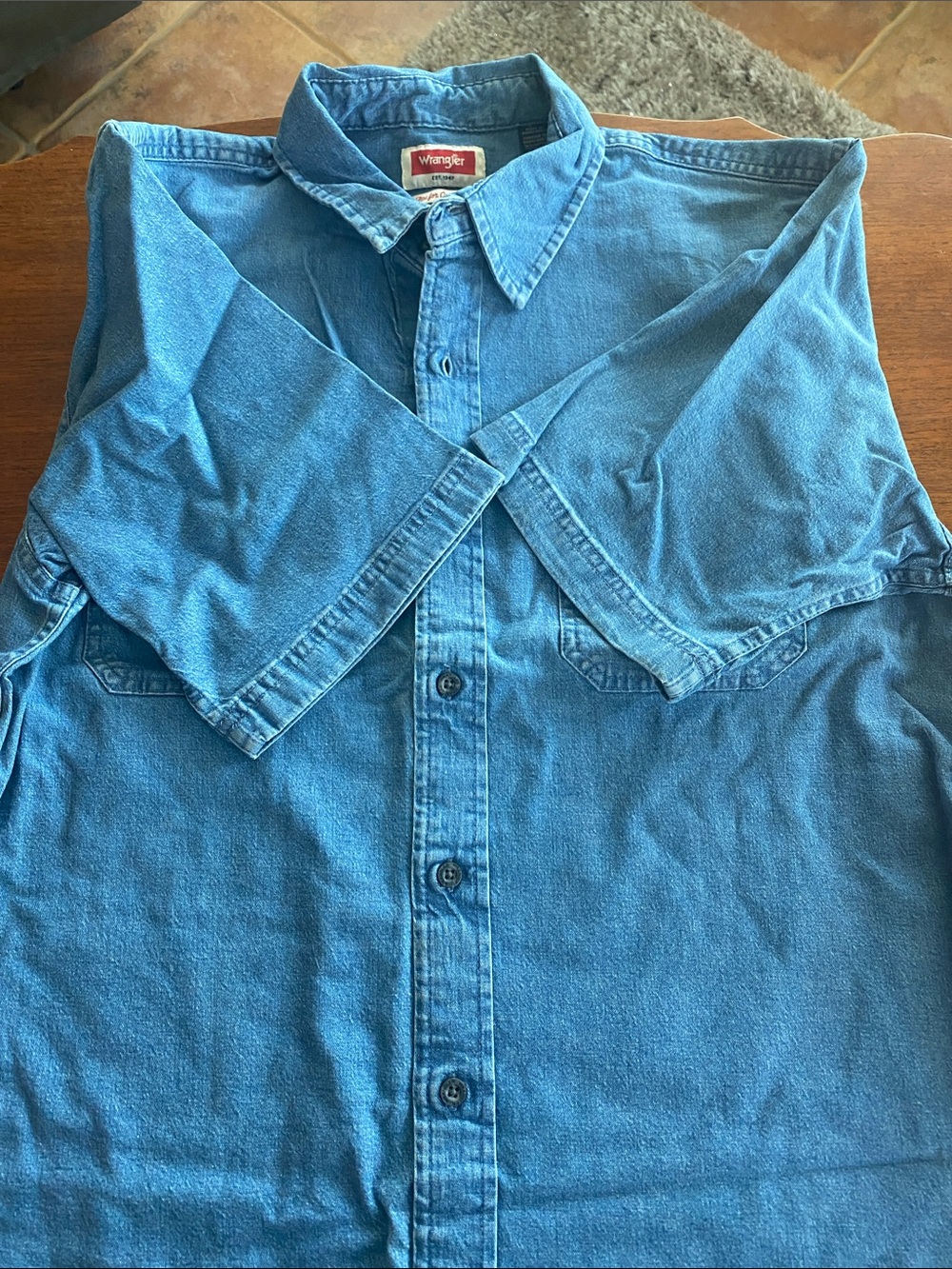 Wrangler Light Blue Short-Sleeve Denim Button-Up Shirt - Picture 4 of 8